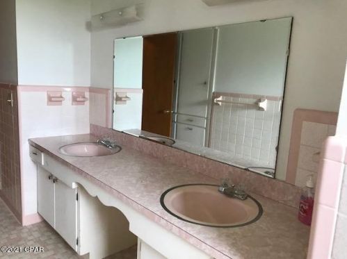 5224 Blue Springs Rd, Marianna FL  32446-6429 exterior