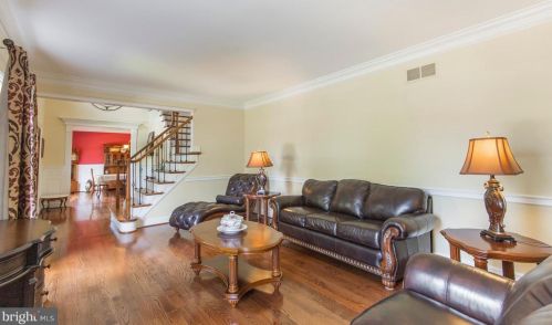 912 Victoria Ct, Downingtown PA  19335-4460 exterior