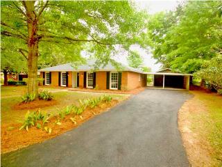 5977 Sunnyside Dr, Mobile, AL 36619-4110