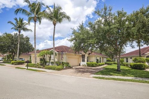 1795 Tarpon Bay Dr, Naples, FL 34119-8712