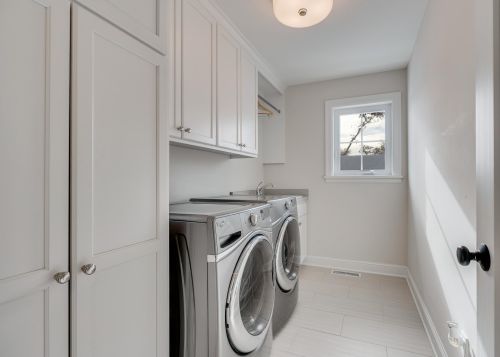 3917 Ewing Ave, Minneapolis MN 55410-1053 exterior