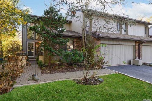 177 High Pond Dr, Muttontown, NY 11753-2806