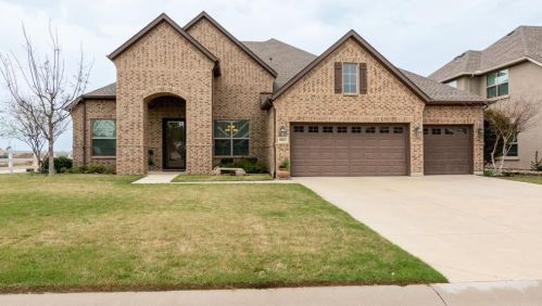 10612 Goodland Dr, Denton, TX 76207-8667