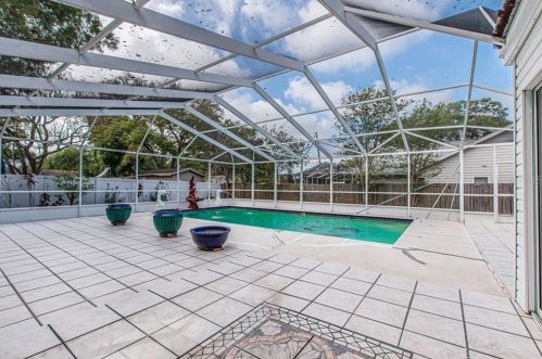 4900 26th Ave, Saint Petersburg, FL 33707-5130