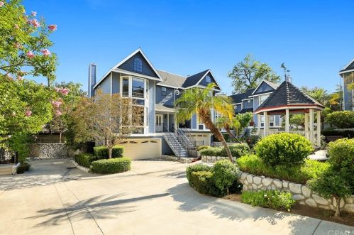 450 Mariposa Ave, Sierra Madre, CA 91024-2308