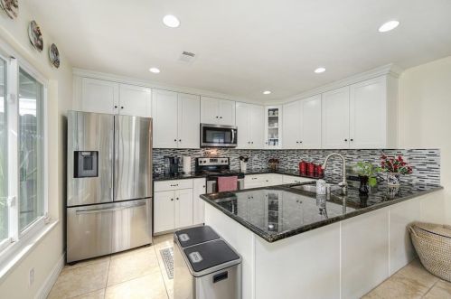 7915 Rocky Point Ct, Citrus Heights CA  95610-7704 exterior