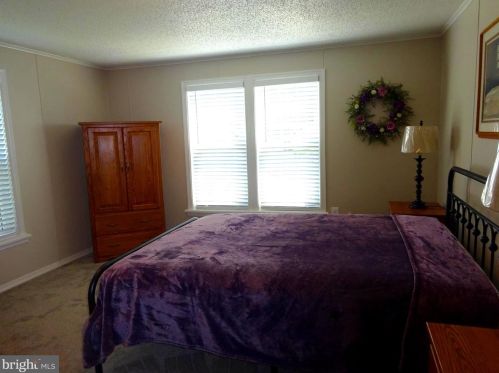 110 Deerfield Dr, Souderton PA  18964-1918 exterior