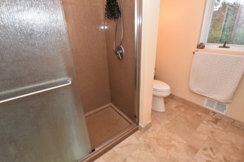 8801 Hart Dr, Waterford WI  53185-1364 exterior