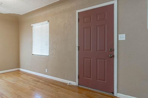 609 Dot Way, Manteca CA  95336-5808 exterior