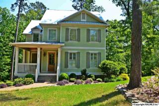 307 Clairvaux Dr, Scottsboro, AL 35769-9258