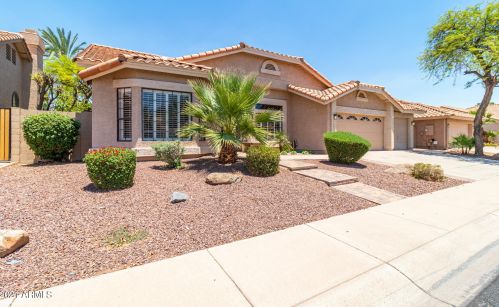 1208 Sherri Dr, Gilbert, AZ 85233-7809