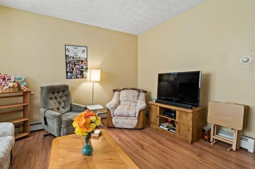 84 Preston St, Providence RI 02906-3816 exterior