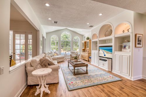 178 Satinwood Ln, West Palm Beach, FL 33410-1605