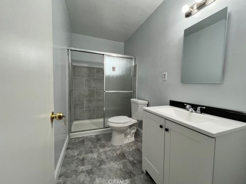 1921 Hodges Ave, Bakersfield, CA 93304-4933