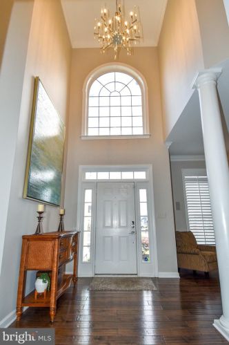 1101 Marseille Ln, Woodbridge, VA 22191-3245