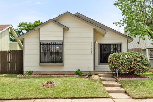 10435 Chelmsford Dr, Dallas, TX 75217-3129