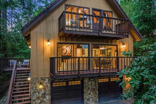 19594 Redwood Dr, Russian River, CA 95462-9712