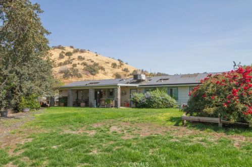 33977 George Smith Rd, Orange Cove, CA 93675-9370