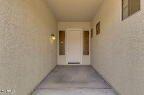 12713 Avalon Dr, Avondale AZ  85392-6642 exterior