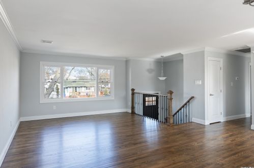 1054 Celia St, West Islip, NY 11795-2535