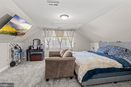 28 Buckingham Dr, Willingboro NJ  08046-1623 exterior