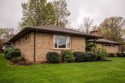 3470 James St, Hermitage, PA 16148-3515