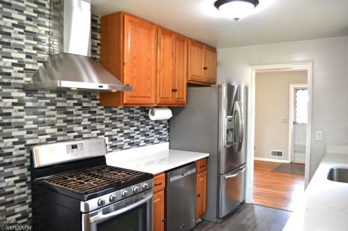 4936 Madison St, Minneapolis, MN 55421-1712