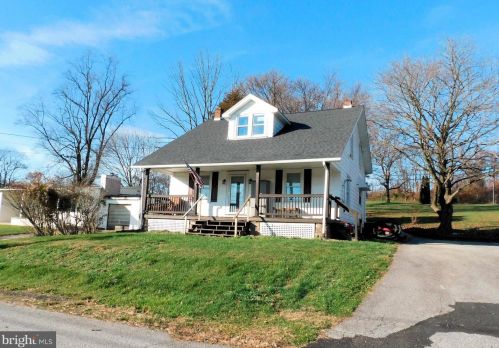427 Rosemont Ave, Steelville, PA 19310-9425