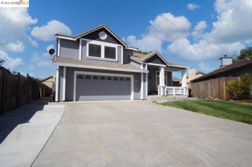 3887 Mission Ct, Oakley, CA 94561-4217