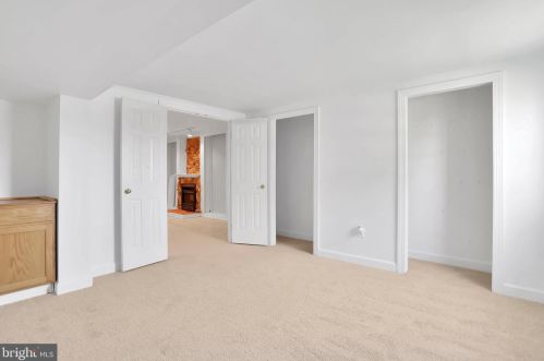 20 Cool Springs Ln, Charles Town WV  25414-4647 exterior