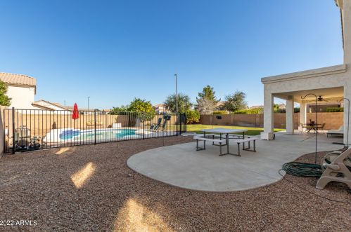 4066 Olive Ave, Gilbert AZ 85234-7904 exterior