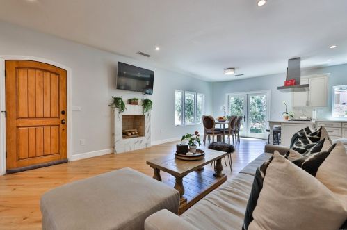 1356 Real Way Ln, Alpine, CA 91901-3016