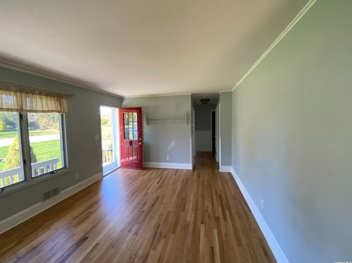 2670 Boisseau Ave, Southold, NY 11971-2906