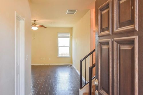 2012 Mottey St, Georgetown TX  78626-7646 exterior