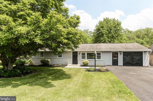 128 Salem Church Rd, Navy Sup Dpt, PA 17050-2834