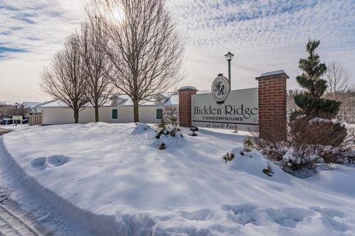 750 Hidden Ridge Ct, Library PA  15129-5904 exterior