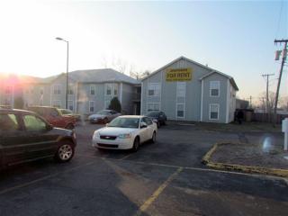 2420 Mckindree Ct, Louisville, KY 40211-1189