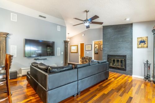 6428 Edge O Grove Cir, Orlando, FL 32819-4127