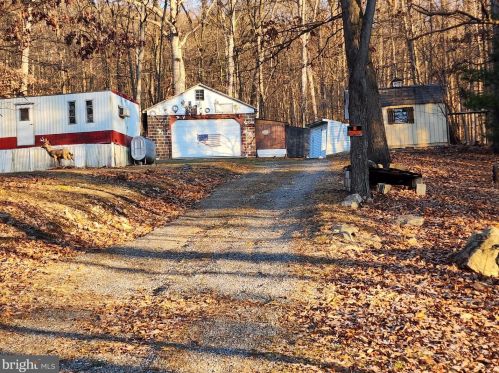 3625 Waggoners Gap Rd, Carlisle PA  17015-9540 exterior