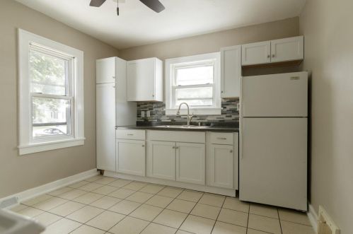 800 Elizabeth St, Green Bay, WI 54302-1928