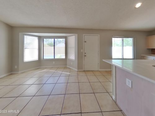 669 Barrow Dr, Chandler AZ  85225-2140 exterior