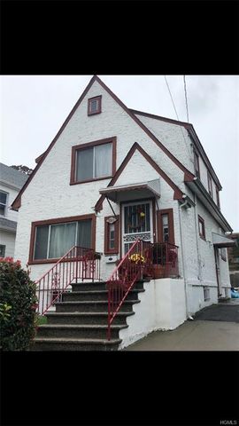 3319 Kingsland Ave, Bronx, NY 10469-2711