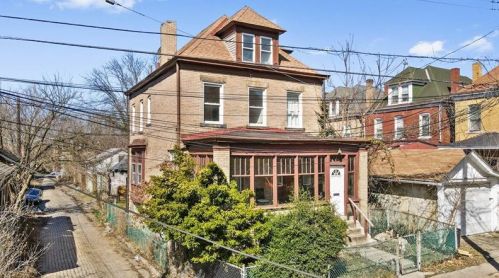 1351 Hay St, Pittsburgh, PA 15221-2006