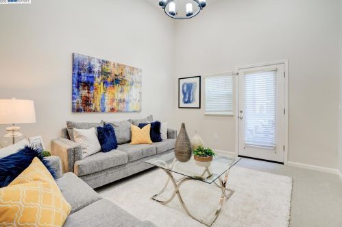 2771 Lavender Ter, San Jose, CA 95111-2161