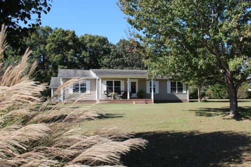 1590 Peeler Hill Rd, Woodbury, TN 37190-6034