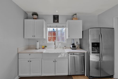 4471 Appleton St, San Diego CA 92117-1909 exterior