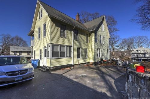 144 Coram Ave, Huntington, CT 06484-4056