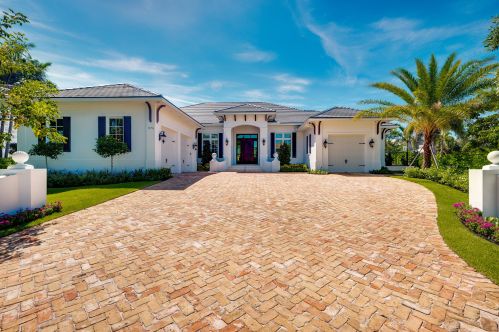 976 Cypress Dr, Delray Beach, FL 33483-4902