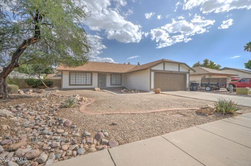 863 Inca St, Mesa, AZ 85203-2658