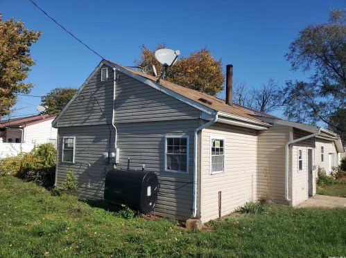 2 Somerset Rd, Amityville NY  11701-2019 exterior